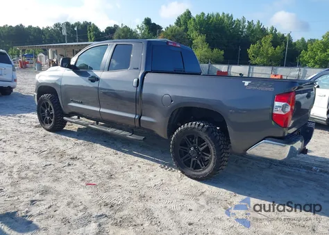 2017 Toyota Tundra Sr5 4.6L V8 z USA, uszkodzony, nr VIN 5TFRM5F17HX122558